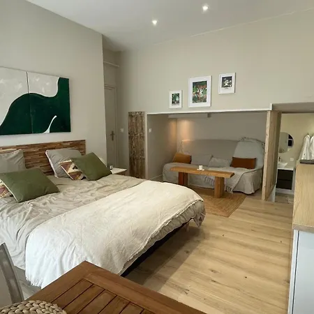 Bed & Breakfast La Canopee 3*