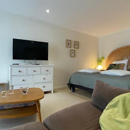 فندق مبيت وإفطار La Canopee 3*