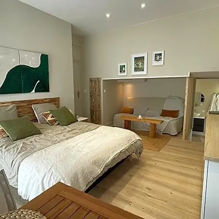فندق مبيت وإفطار La Canopee 3*