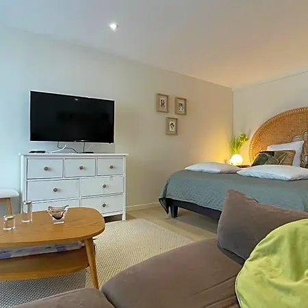 فندق مبيت وإفطار La Canopee 3*