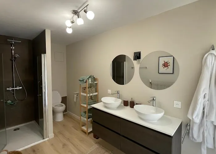 فندق مبيت وإفطار La Canopee Lecelles