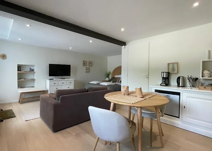 La Canopee فندق مبيت وإفطار